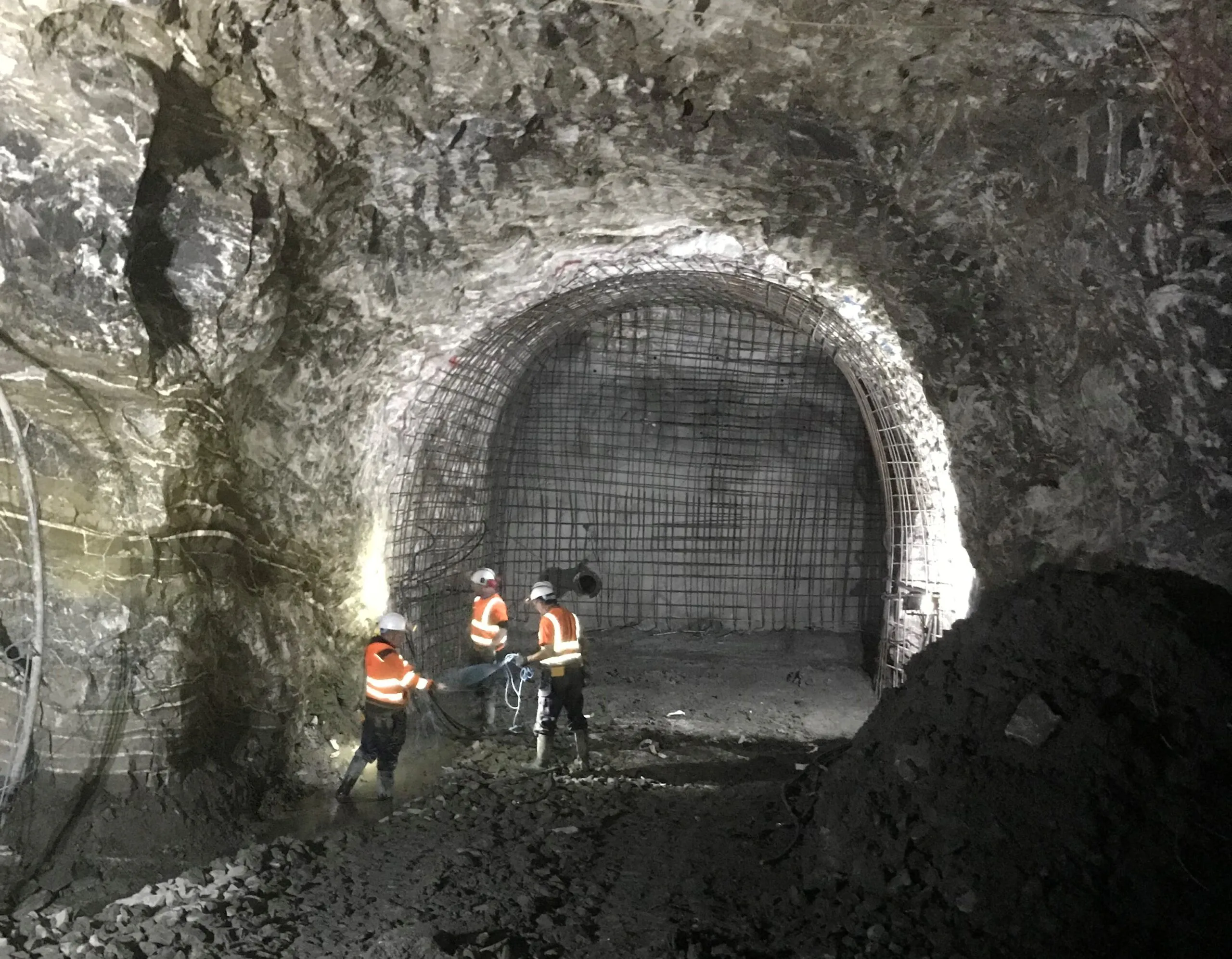 CASE STUDY: Underground Vertical Dam Plug